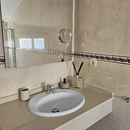 بيت للعطل Marbella Benamara 3 *